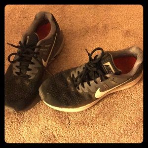 Nike Zoom Structures 20